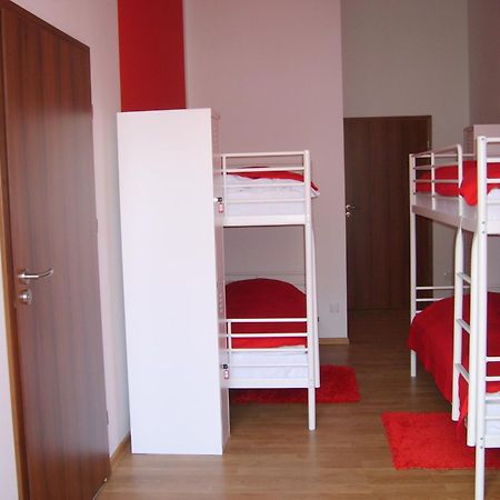 Big City Hostel Wrocław Buitenkant foto