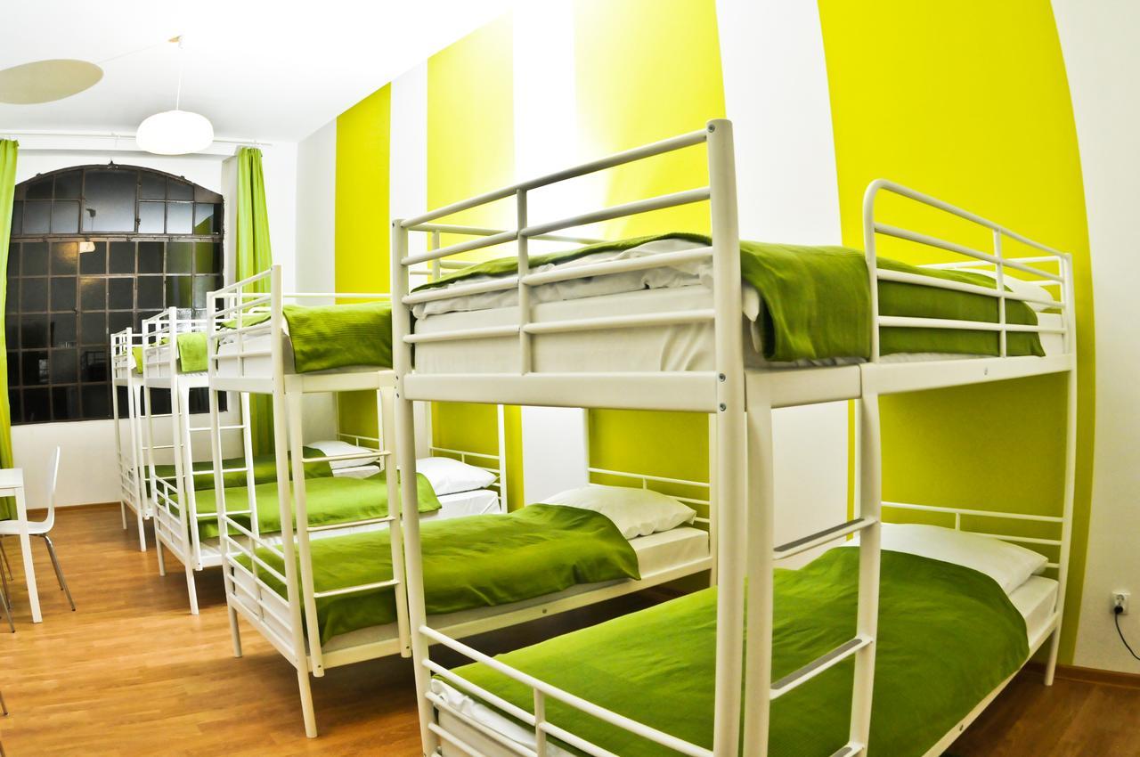 Big City Hostel Wrocław Buitenkant foto