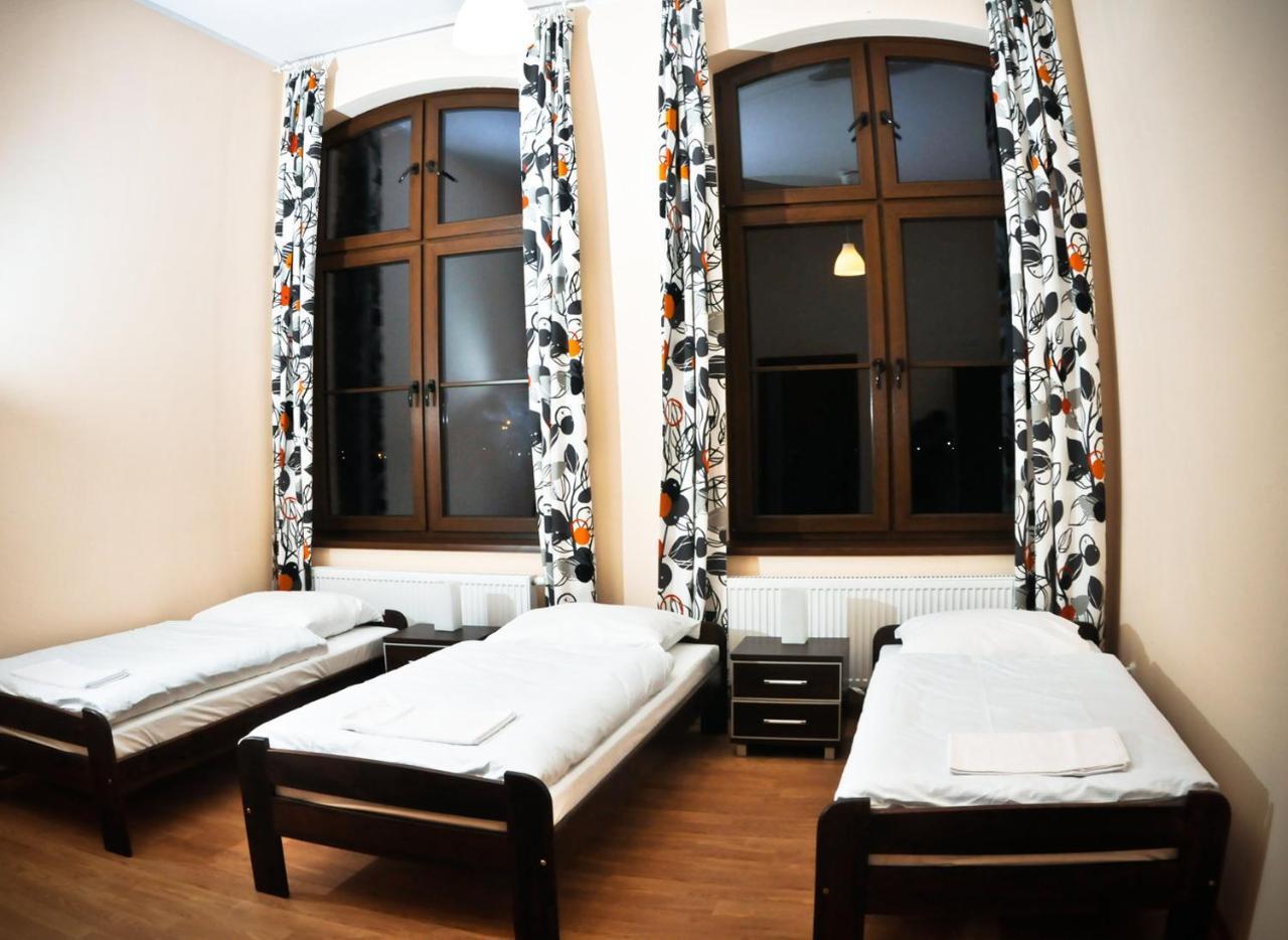 Big City Hostel Wrocław Buitenkant foto