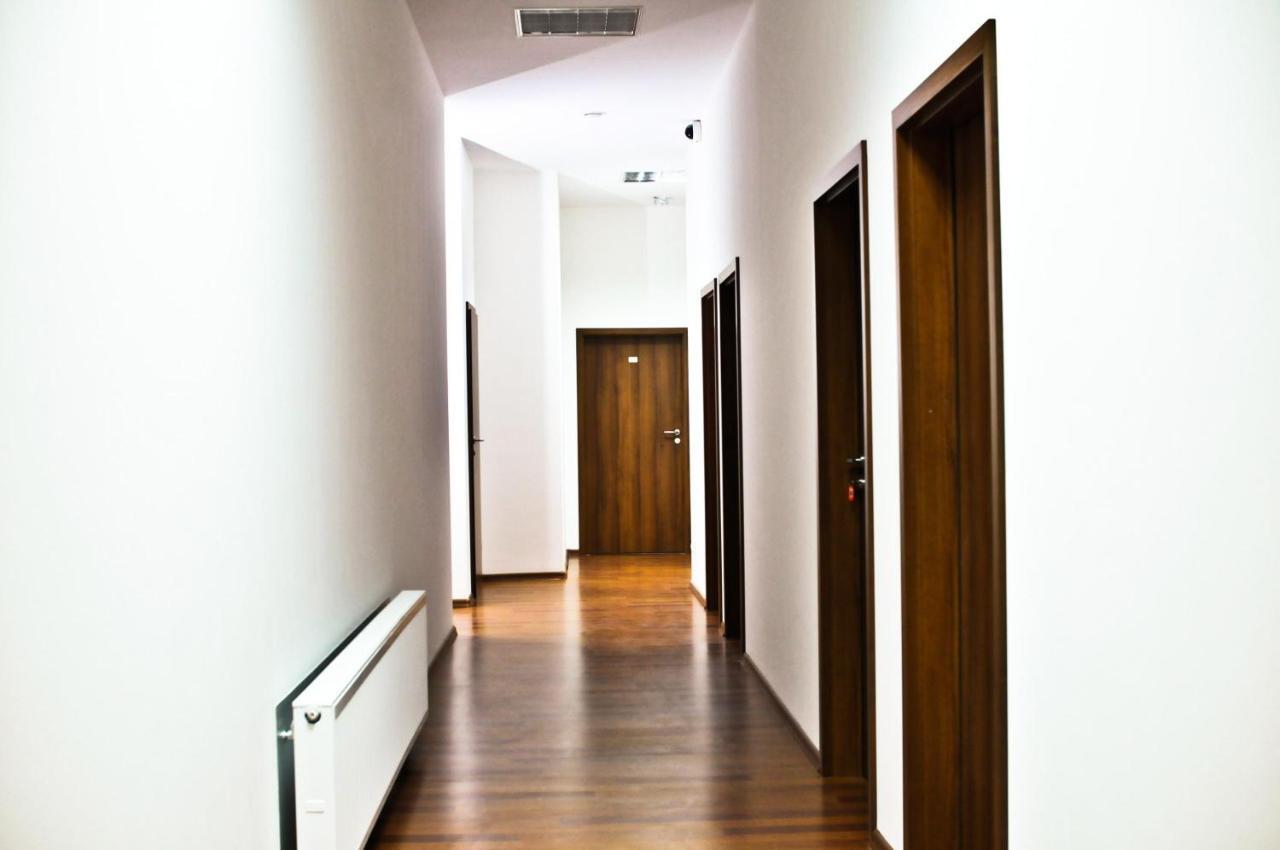 Big City Hostel Wrocław Buitenkant foto
